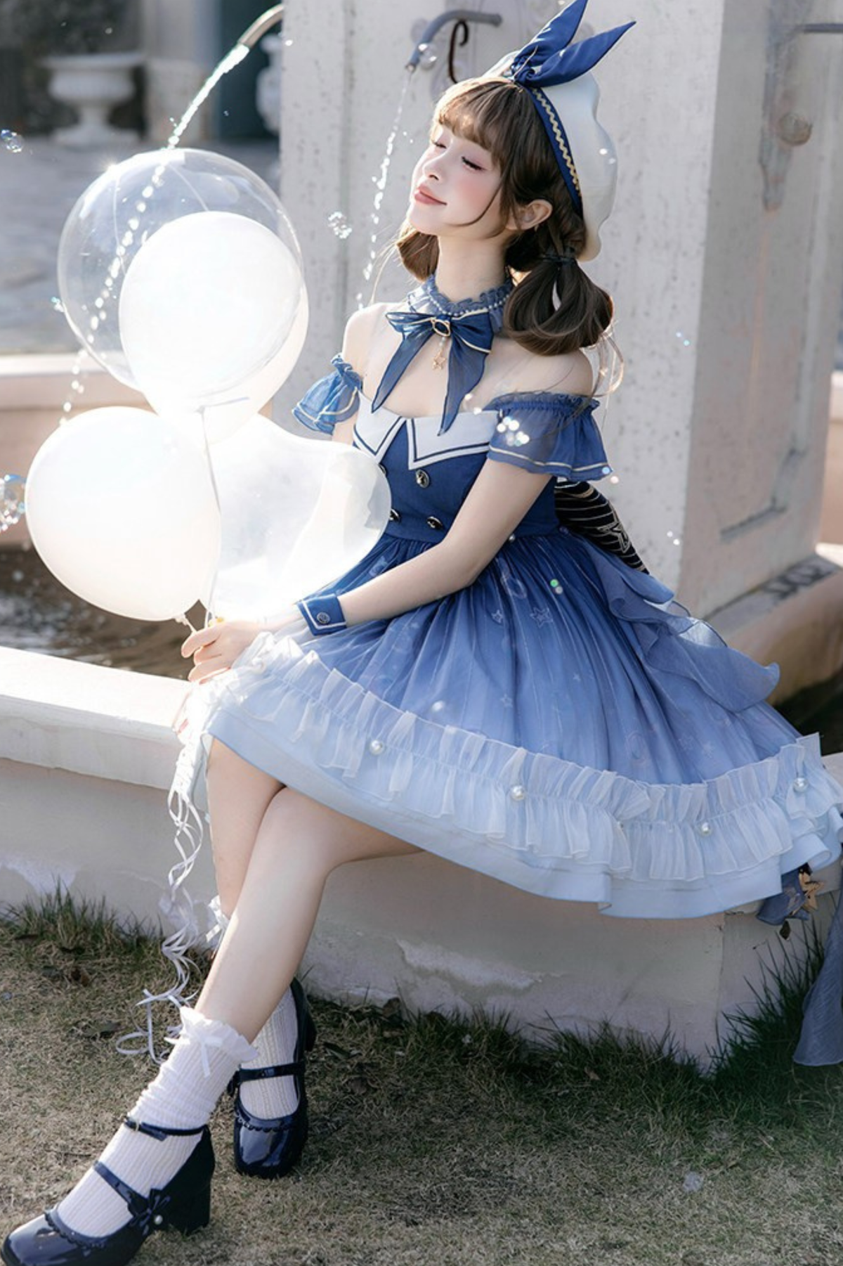 【Reservation Deadline February 28】Gradient Bubble Dress + Bunny Ear Pin + Sleeves + Hat