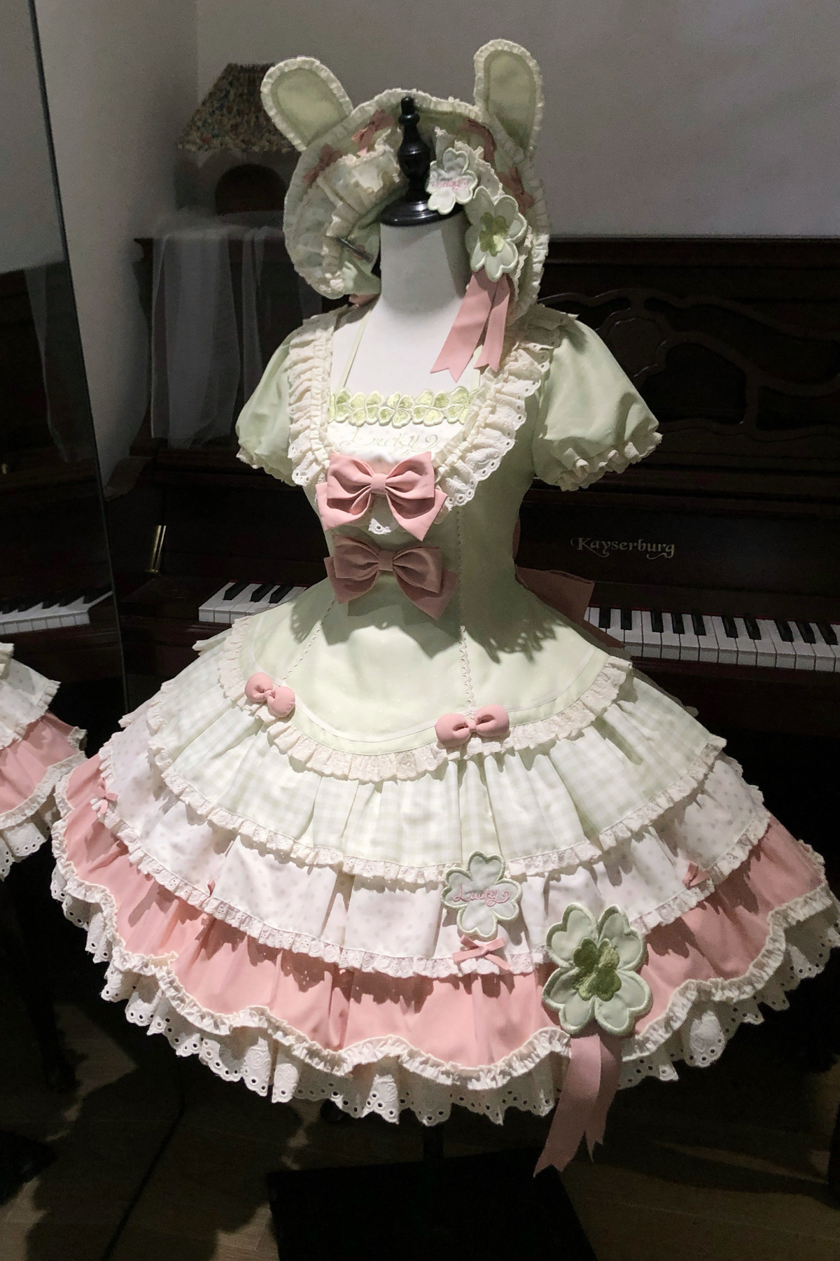 Four-Leaf Clover Lolita Dress + Sleeves + Bonnet