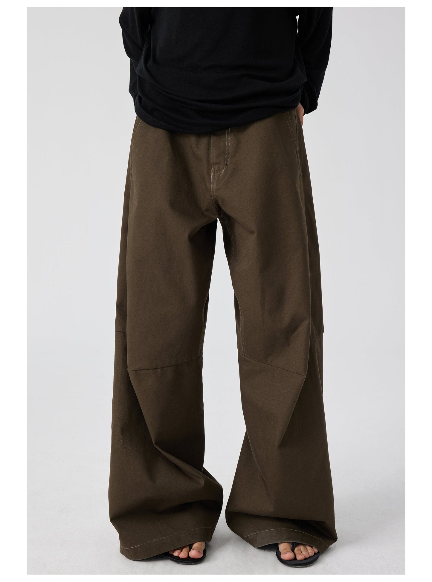 Wide-Leg Cotton Trousers With Darted Knees