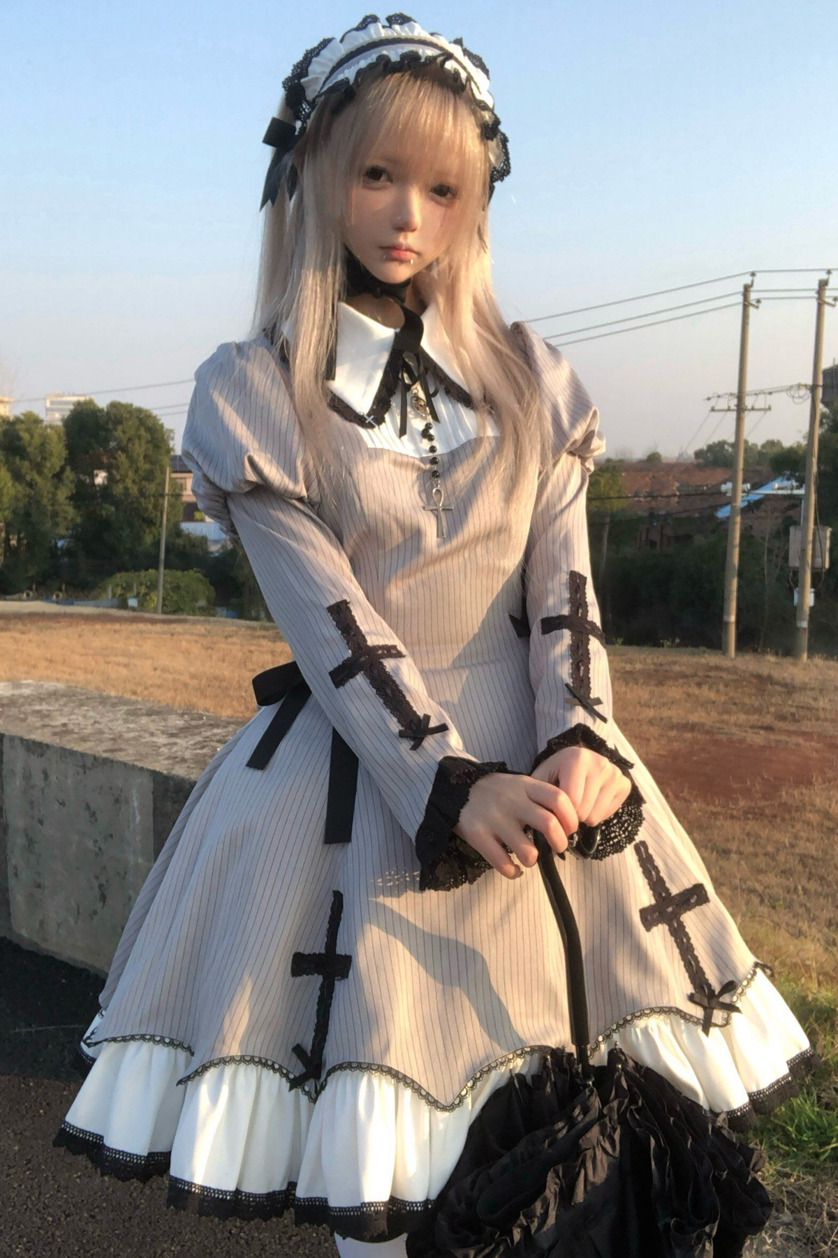 [Reservation deadline February 26th] Retro Gothic Lolita Dress + Hairband