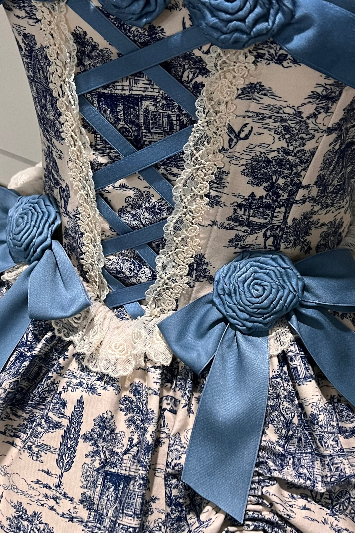 [Pre-order] Elegant Asian Lolita Jumper Skirt + Top + Flat Cap