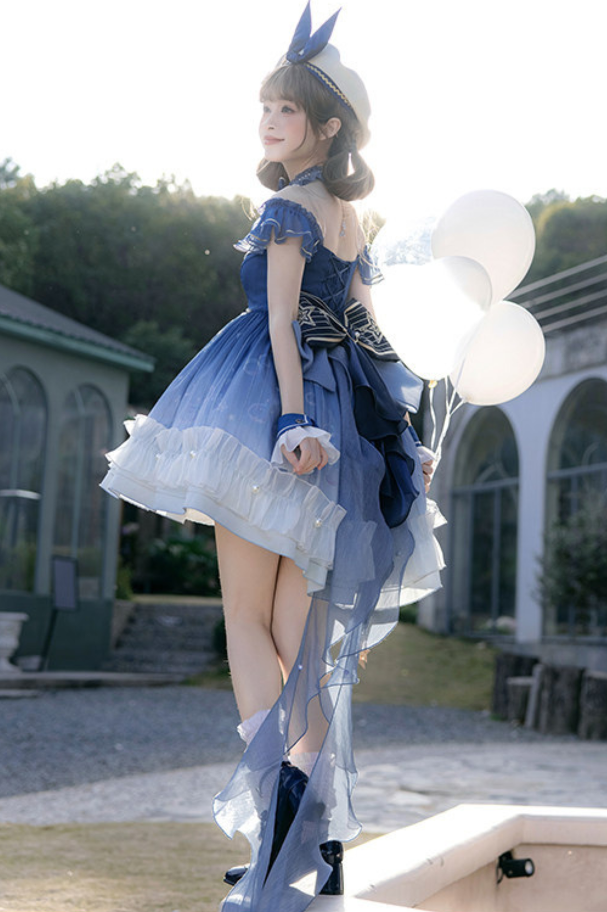 【Reservation Deadline February 28】Gradient Bubble Dress + Bunny Ear Pin + Sleeves + Hat