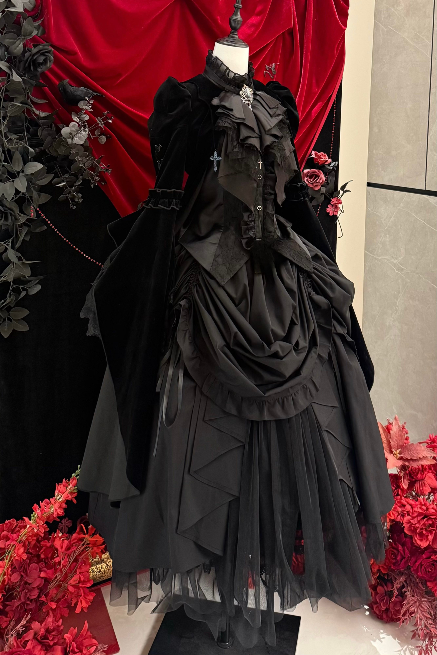 [Pre-order] Gothic Lolita Black Cross Detail Flare Sleeve Long Coat + Headdress
