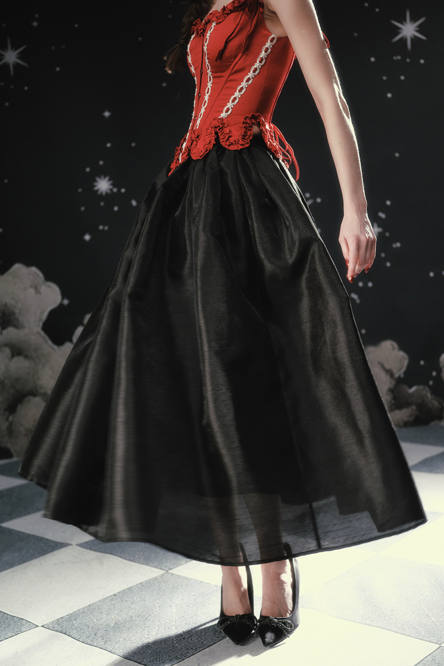 Pearl Essent Satin Puffy Skirt