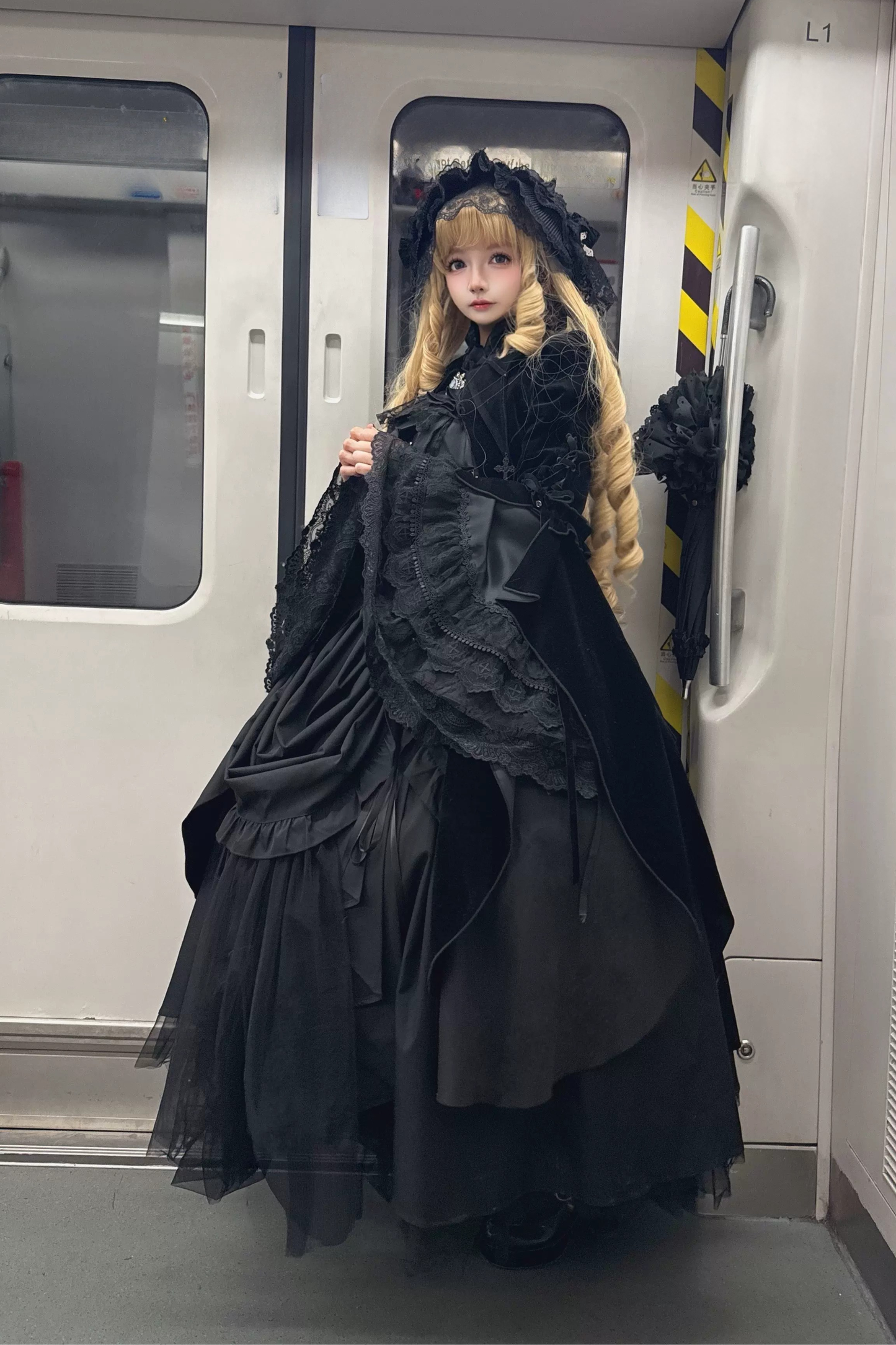 [Pre-order] Gothic Lolita Black Cross Detail Flare Sleeve Long Coat + Headdress