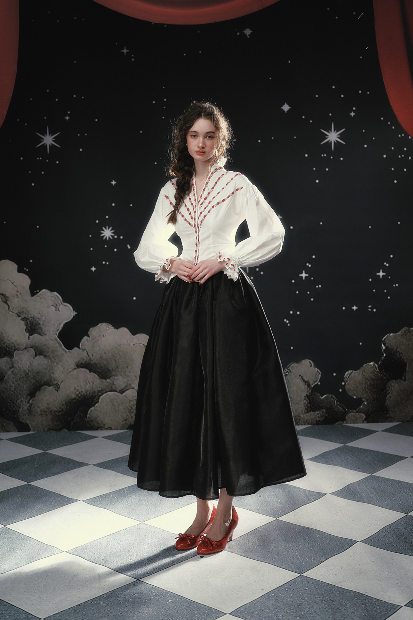 Pearl Essent Satin Puffy Skirt