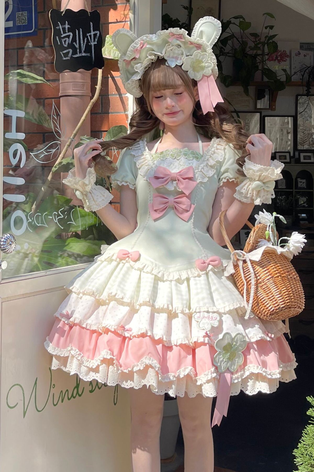 Four-Leaf Clover Lolita Dress + Sleeves + Bonnet