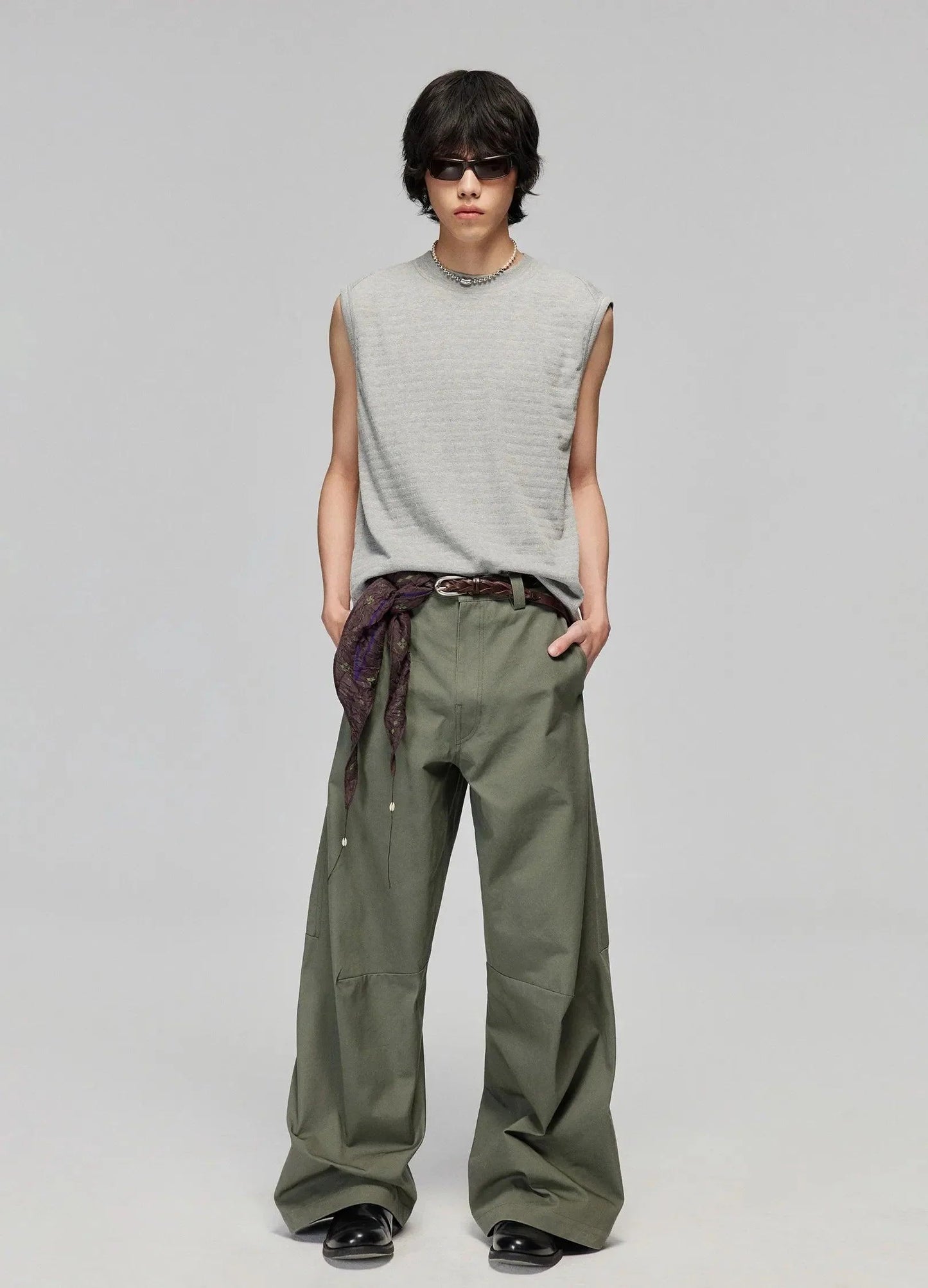 Wide-Leg Cotton Trousers With Darted Knees