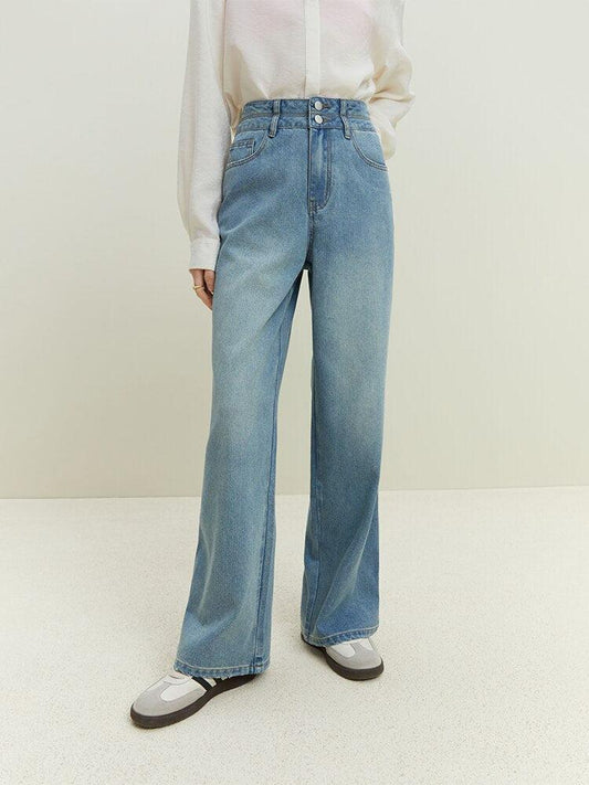 Double Buttoned Light Washed Jeans Blue