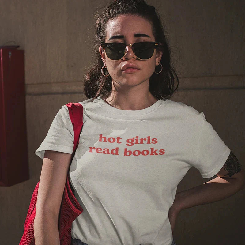 Hot Girls Read Books Tee White