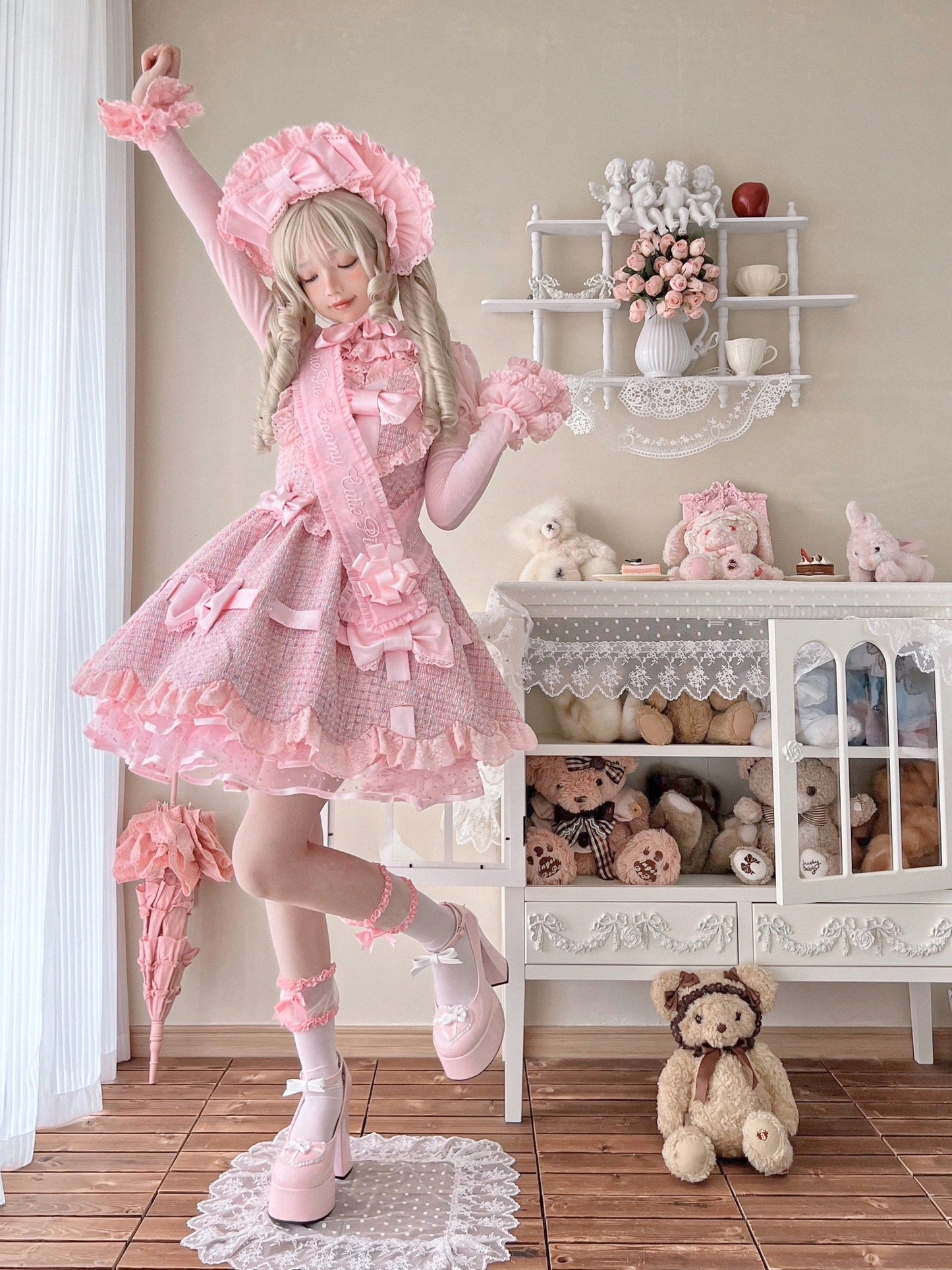 Creamy Cutie Pie High Heels
