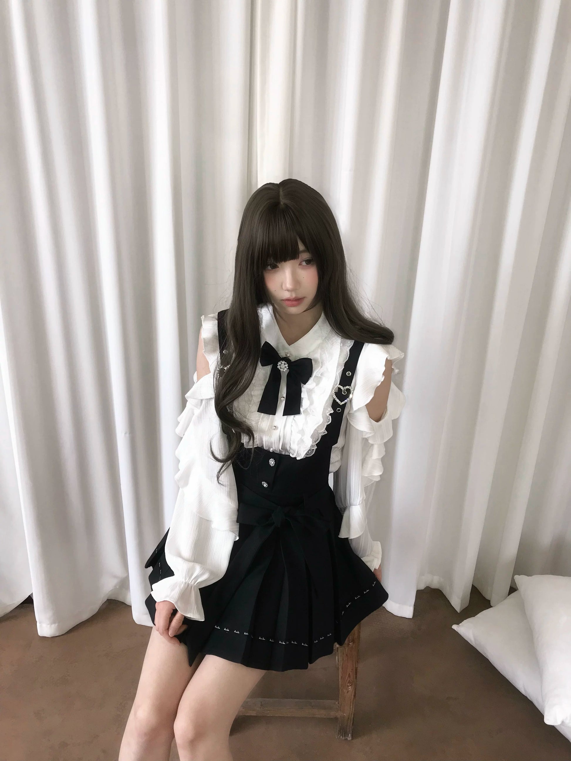La La Sauce Virdin Black-and-White “Gentlewoman” Japanese-Style Shirt Pleated Dress Overall Short Skirt Set