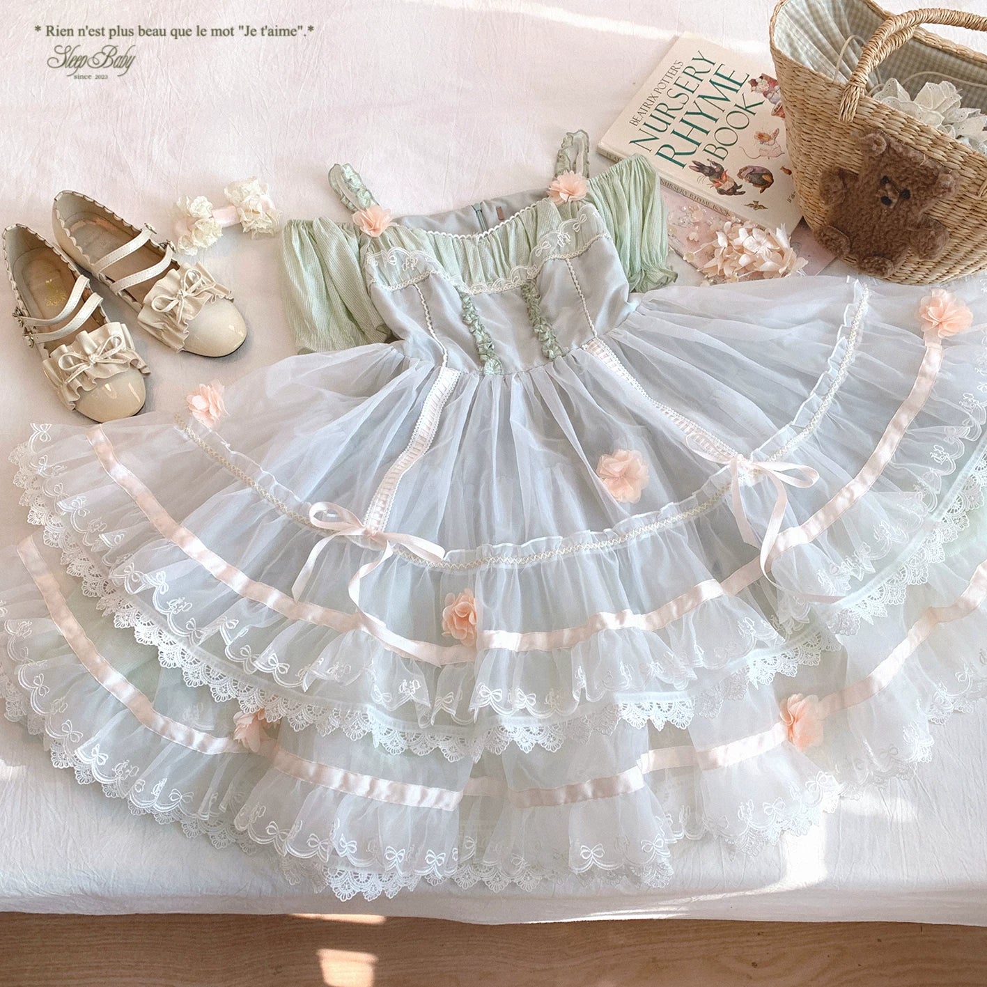 Last-Season Clearance: Vintage Lace Floral Tiered Cake Dress with Bow