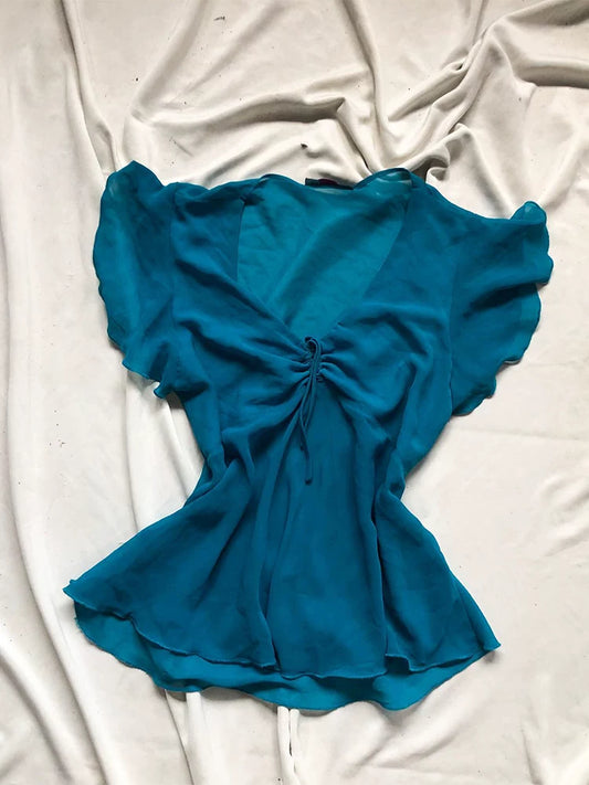 Vintage-Style Blue Short-Sleeve Top with A Vintage Aura, Waist-Defining Slimming Fit, Premium Feel for Women