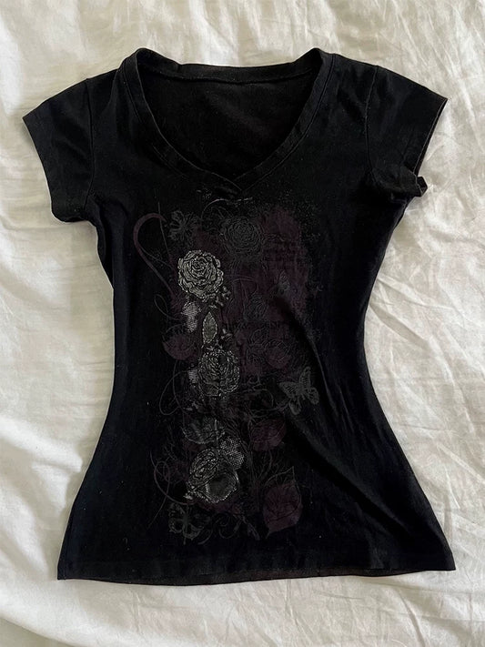 Vintage-Style Black Printed T-Shirt with Timeless Flair, Small-Label Design, Waist-Cinching Figure-Flattering Summer Top