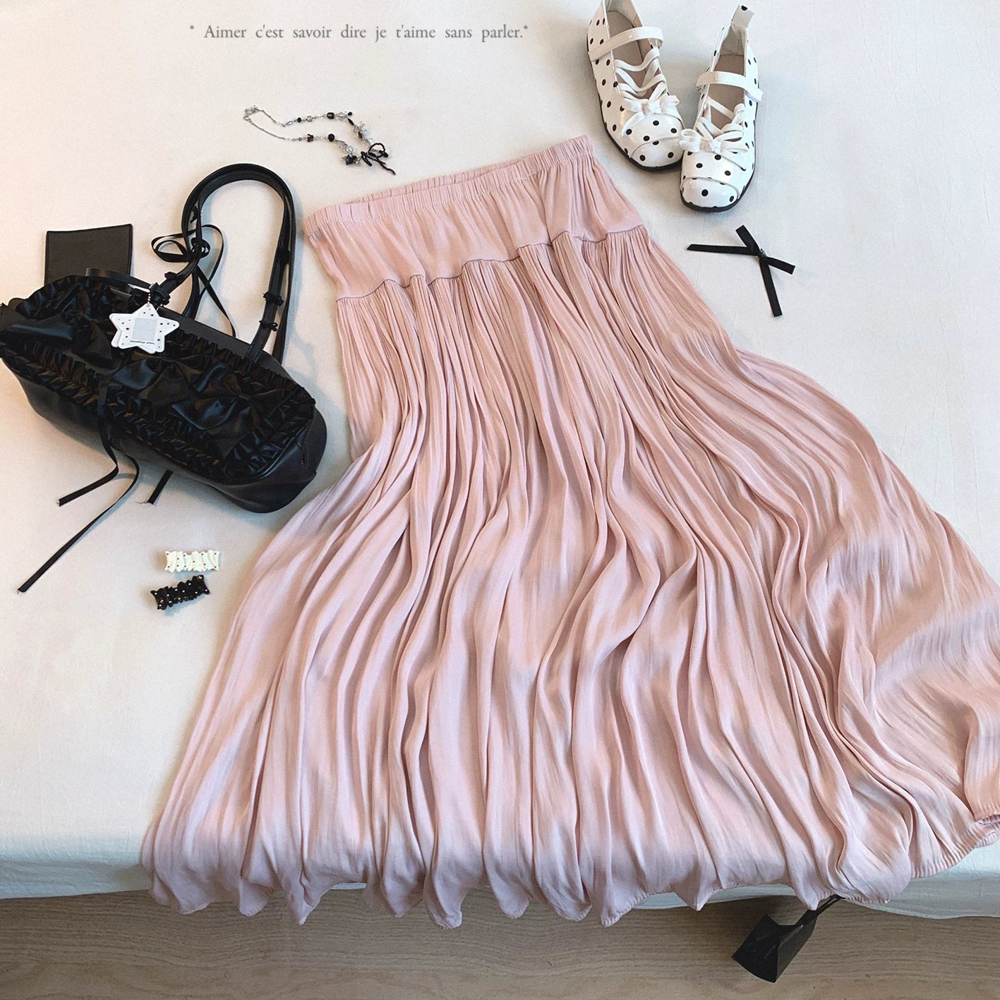 Last Pieces—Elegant High-Waist Pleated Midi Skirt with Soft Draping, Feminine & Versatile