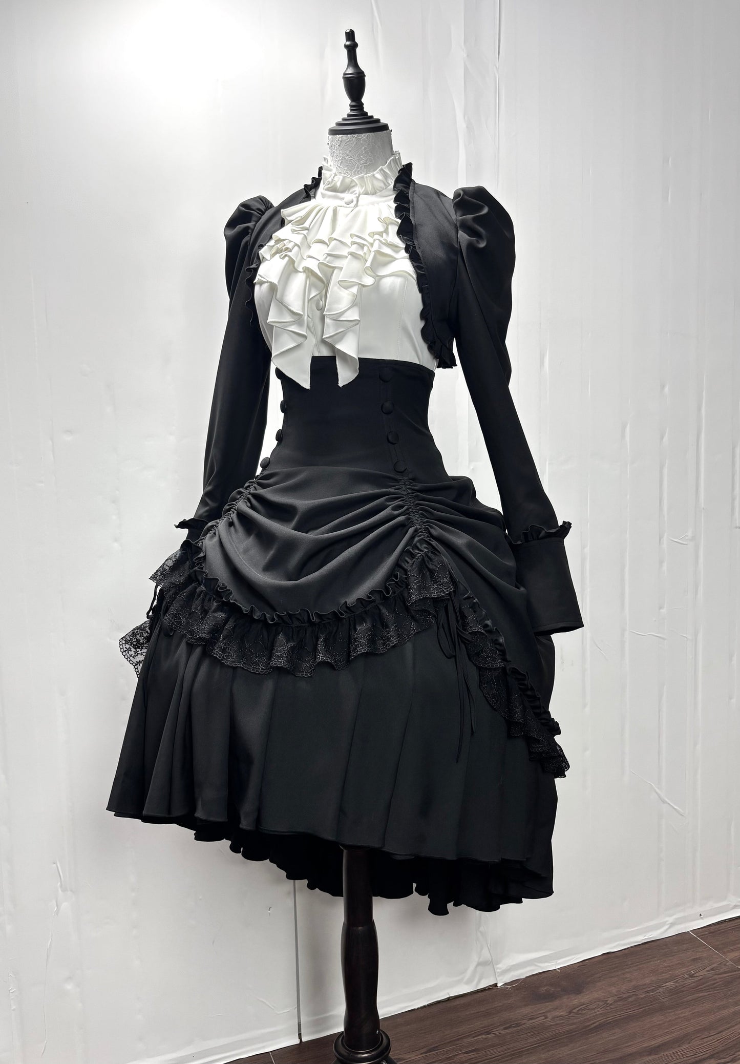 [Pre-order] Dark Gothic Black Corset Layered Pull-Up Skirt