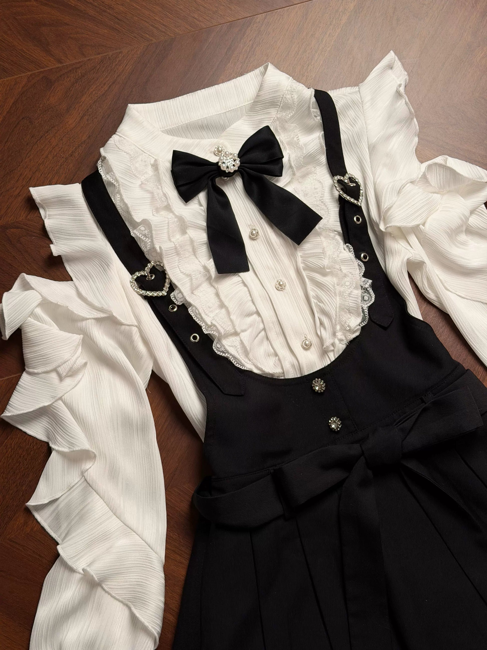 La La Sauce Virdin Black-and-White “Gentlewoman” Japanese-Style Shirt Pleated Dress Overall Short Skirt Set