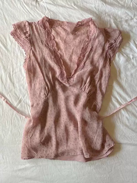 Retro-Chic Blush Pink Floral V-Neck Shirt for Women—Design Sense, Rare Style, Flattering Fit