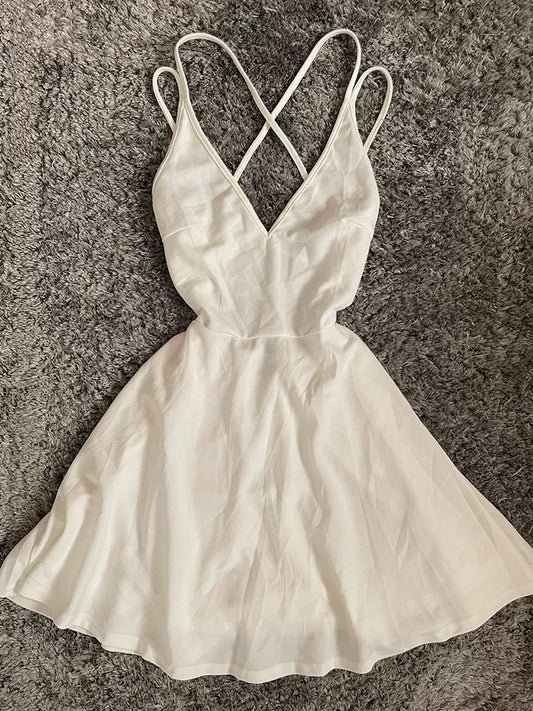 Small-Batch Vintage-Inspired White Spaghetti Strap Dress with Waist Cinching, Elegant Slimming Fit
