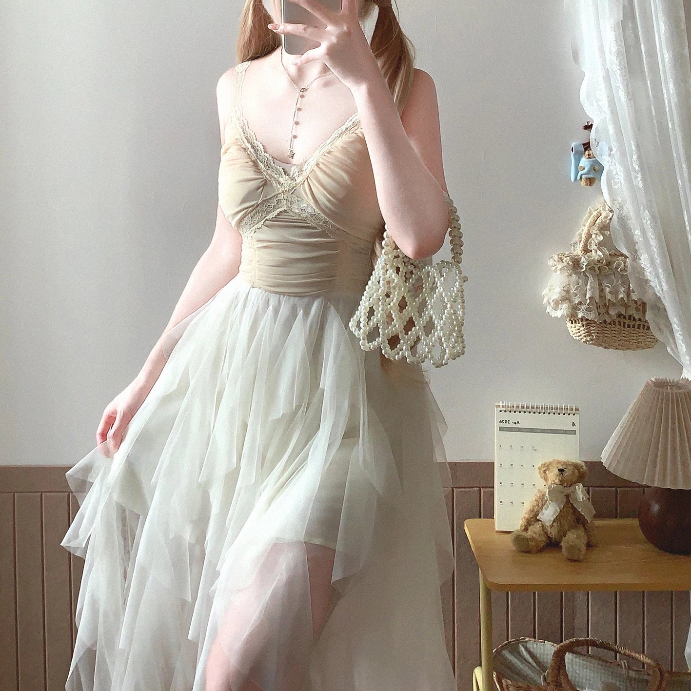 Final Stock Ethereal Irregular Color-Block Tulle Lace Lace-Trim Ruffled Slip Dress