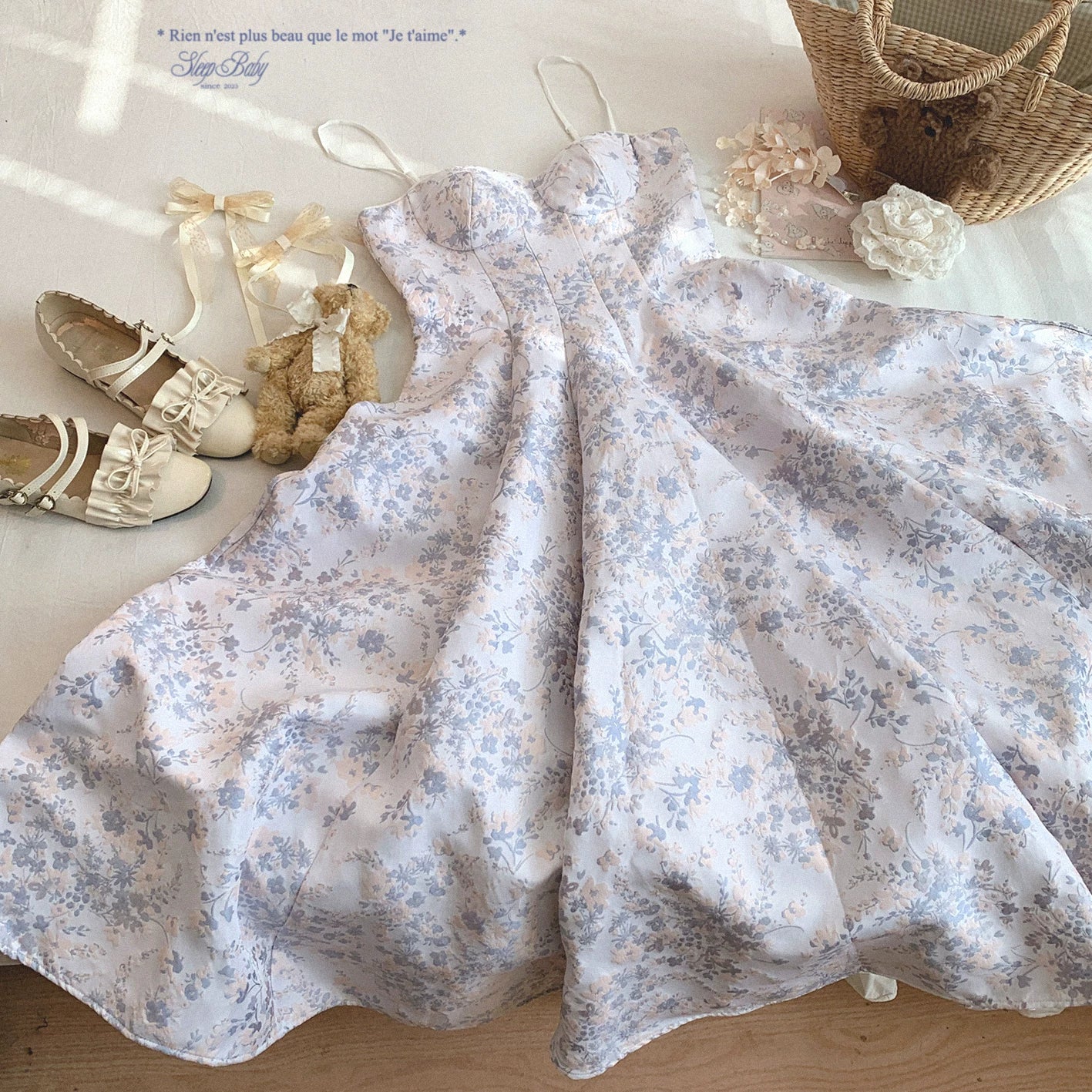 Last-Stock GDRX Vintage Hepburn-Style Oil Painting-Inspired Jacquard Elegant Sheen Satin Shoulder-Strap Slip Dress
