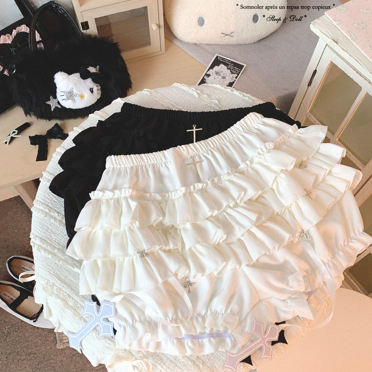 sleepingdoll Handmade Cross Layered Lace Ruffled Cake Half Skirt “Pumpkin Pants”