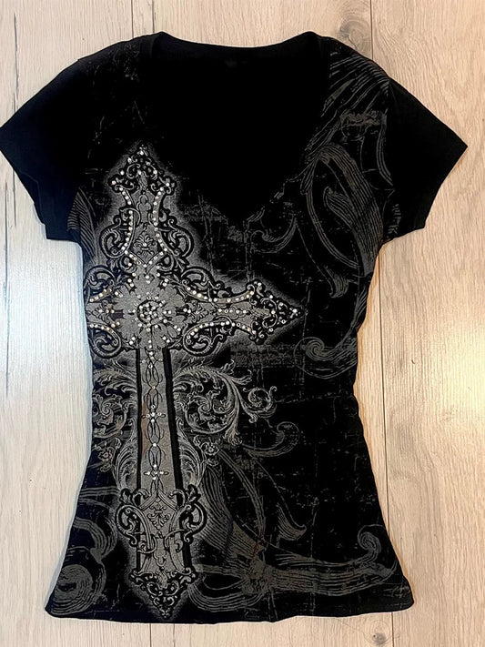 American Vintage Black Graphic T-Shirt, Cinched Waist Flattering Fit, V-Neck Short Sleeve Top