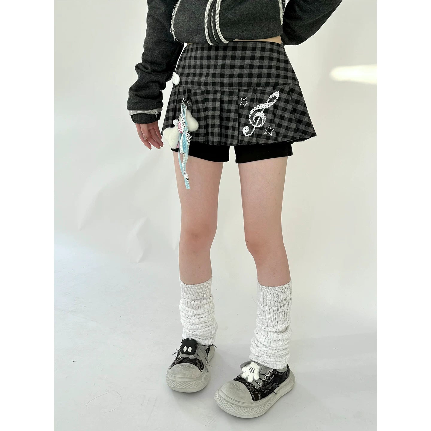 Vintage Plaid Pleated Skirt Layered Ruffle Bib Skirt for Women, Preppy Schoolgirl Style, Lace-Up Short Skirt with Angel Note Mini Bib