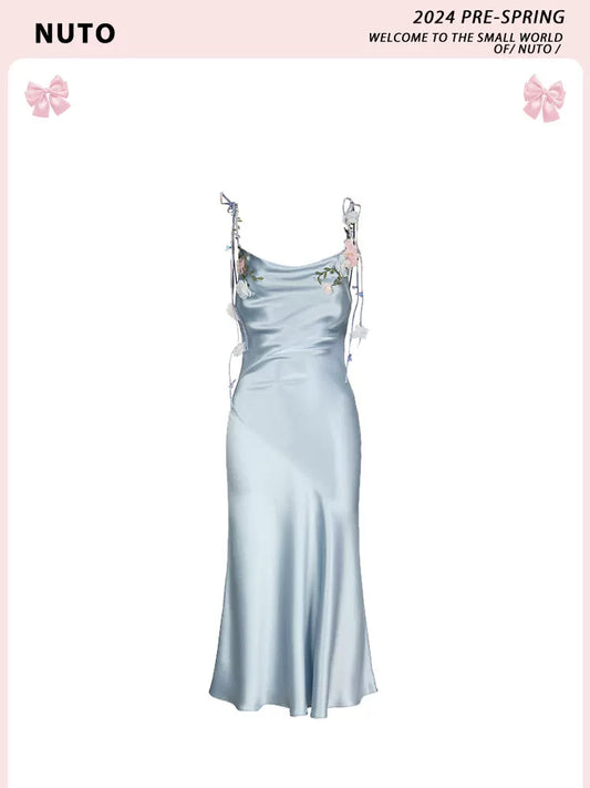 Gorgeous Celebrity-Inspired Summer Vacation Look Sexy Draped Neck Romantic 3D Floral Detail Dress