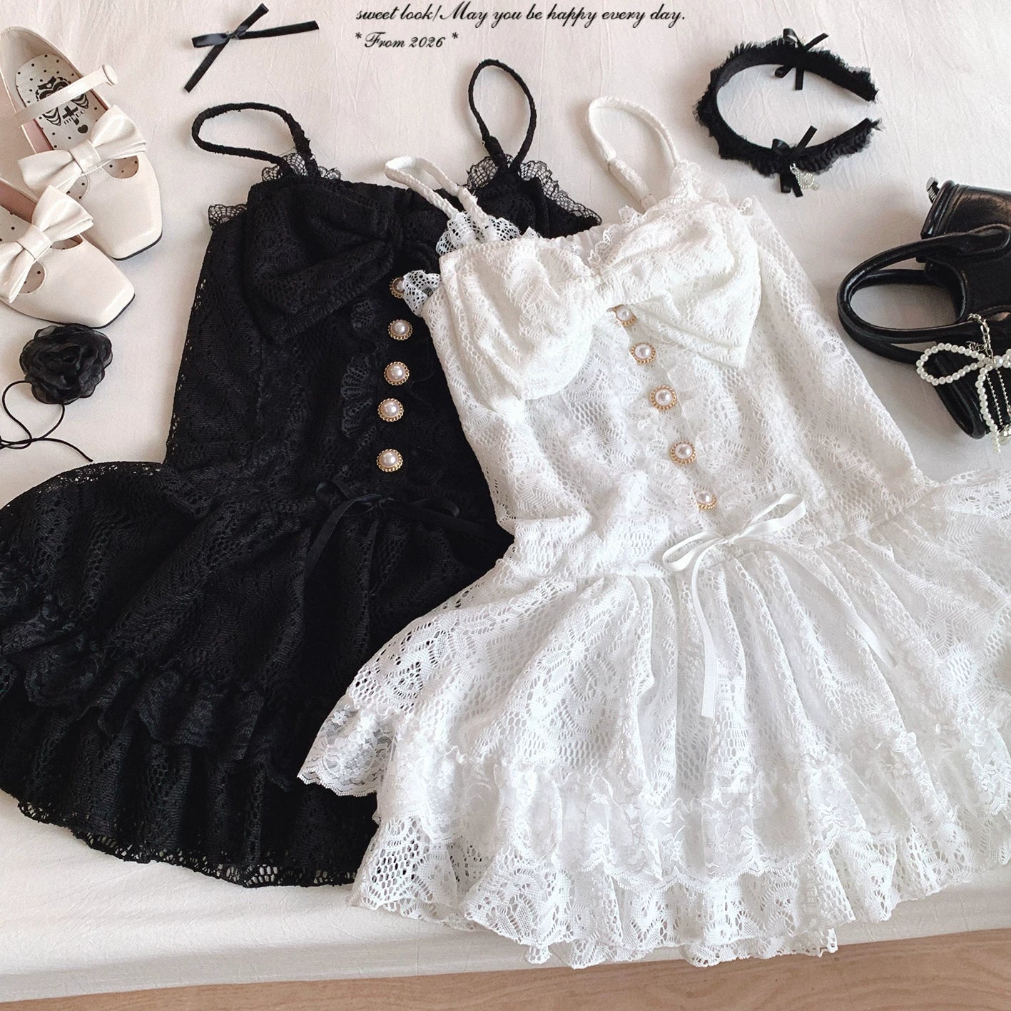 sleepingdoll Handmade* Retro Lace Sweet-and-Spicy Charm Pearl Single-Button Dress with a Big Bow