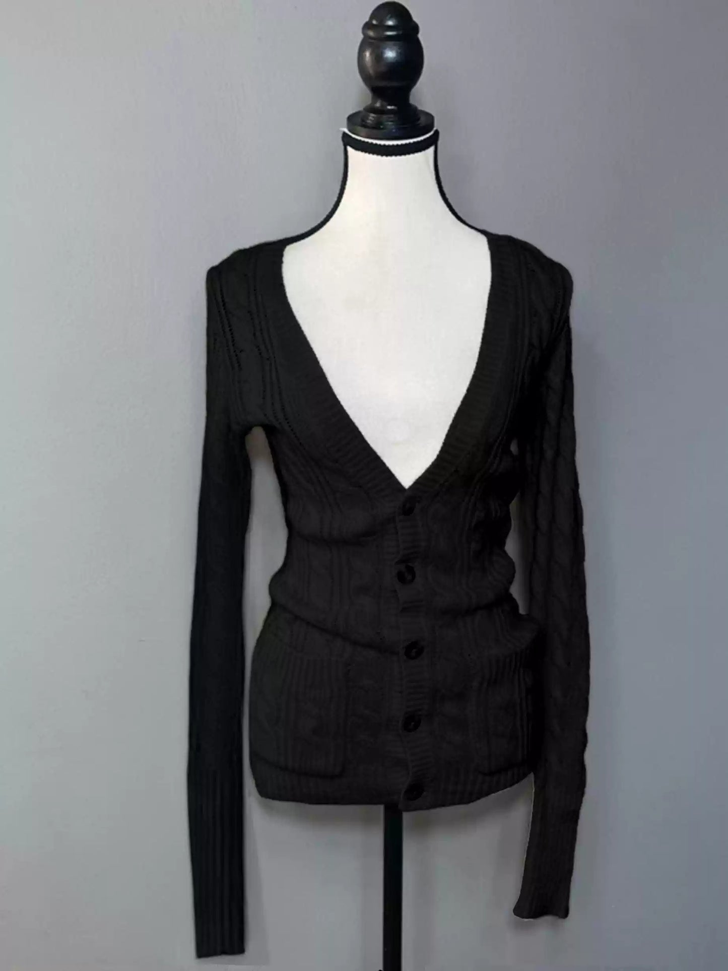 White twist V-neck knitted cardigan