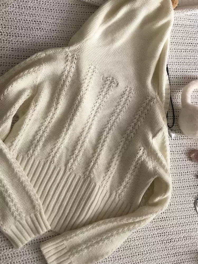Retro White Hooded Sweater