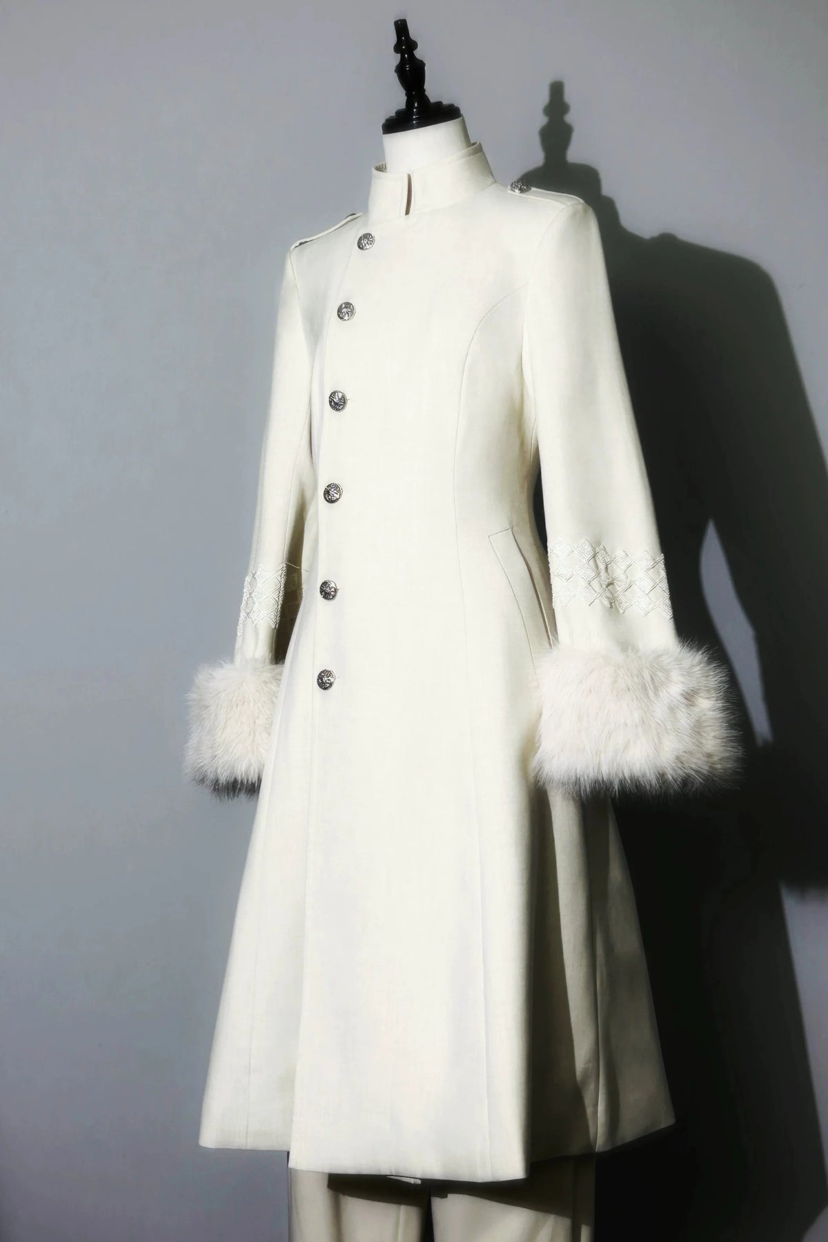 Gothic Lolita Coat + Cape + Cross Collar White［Hairy Coat］