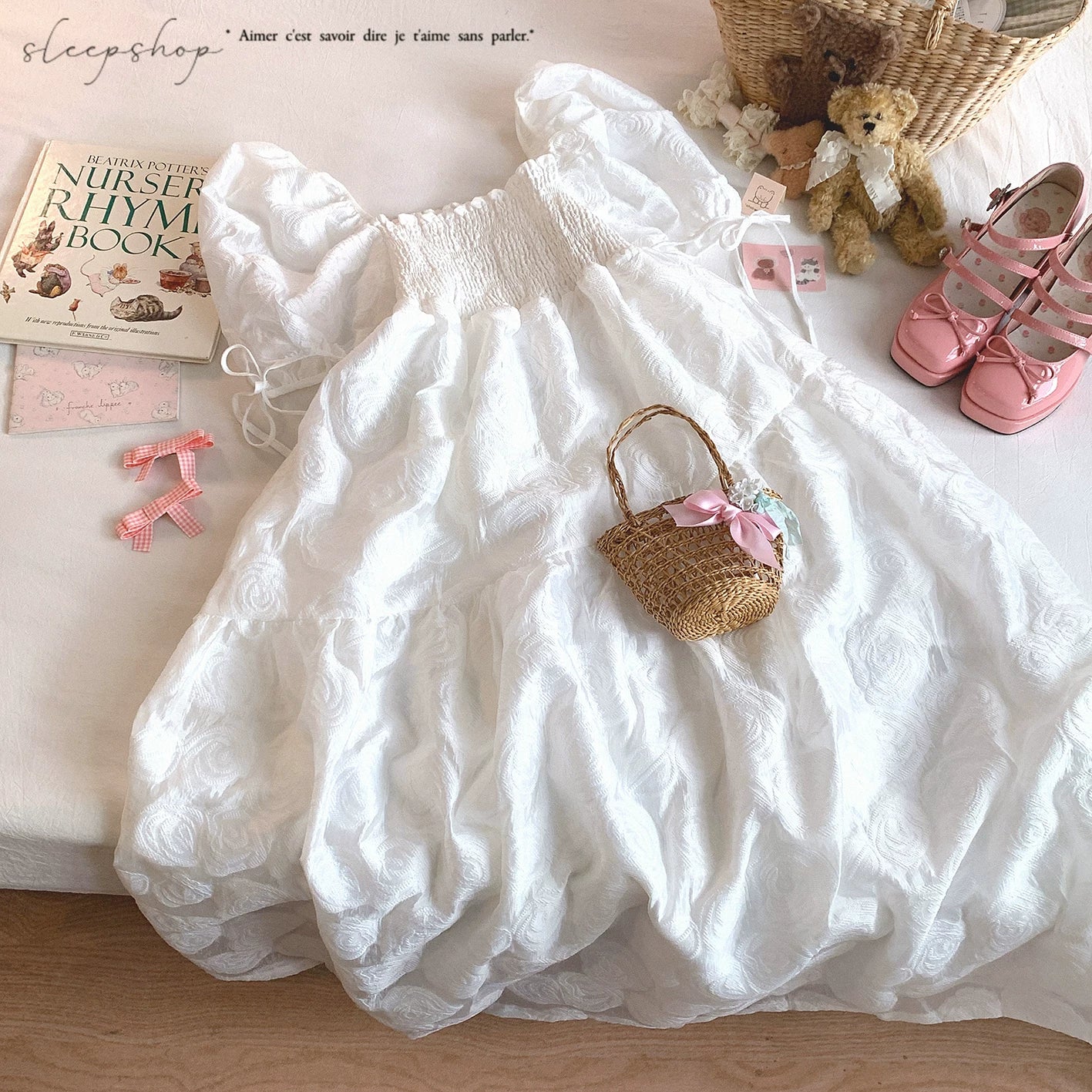Final stock: YC 3D Rose Jacquard Elasticated Pleated Square Neck Cute Puff Sleeve Dress