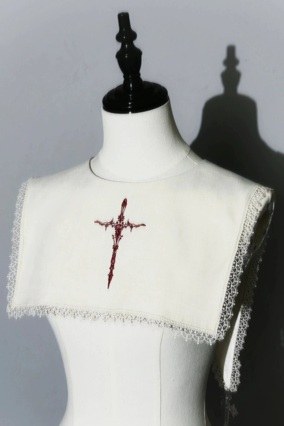 Gothic Lolita Coat + Cape + Cross Collar White［Collar］