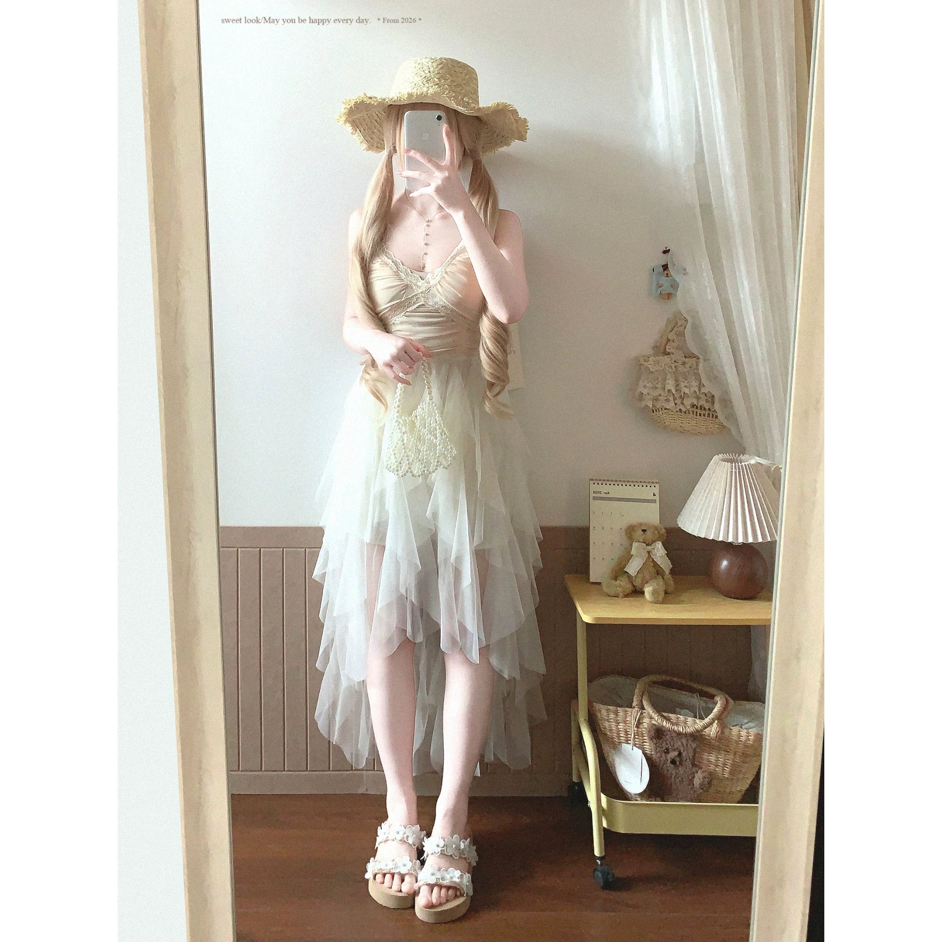 Final Stock Ethereal Irregular Color-Block Tulle Lace Lace-Trim Ruffled Slip Dress