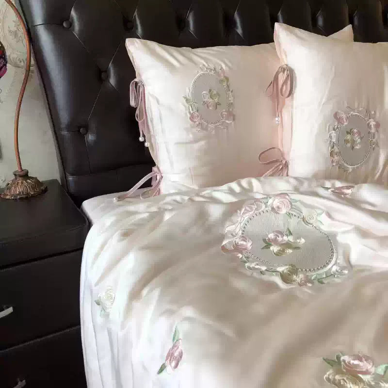 Girly heart strap embroidered four-piece bedding set