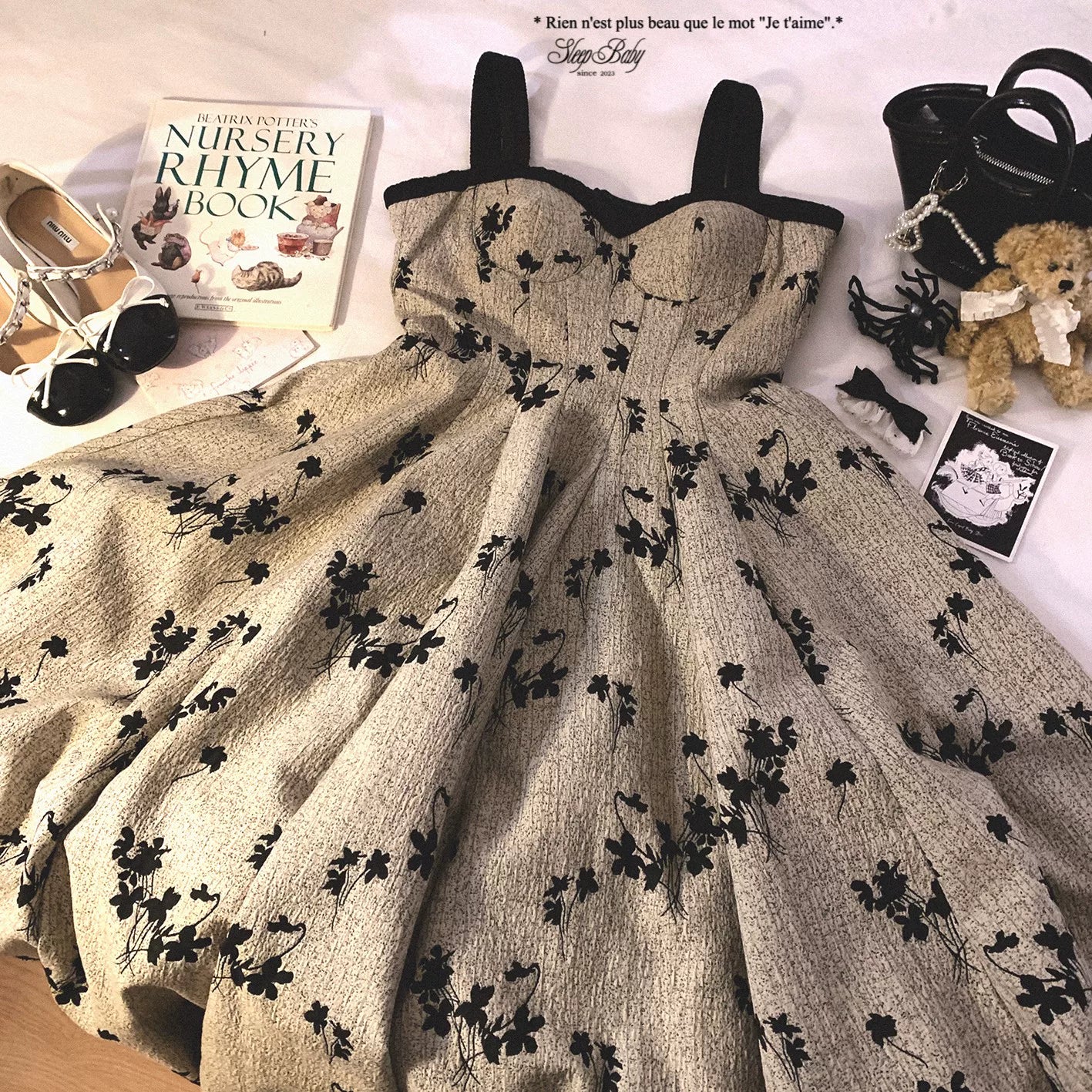 Last-Stock GDRX Vintage Hepburn-Style Oil Painting-Inspired Jacquard Elegant Sheen Satin Shoulder-Strap Slip Dress
