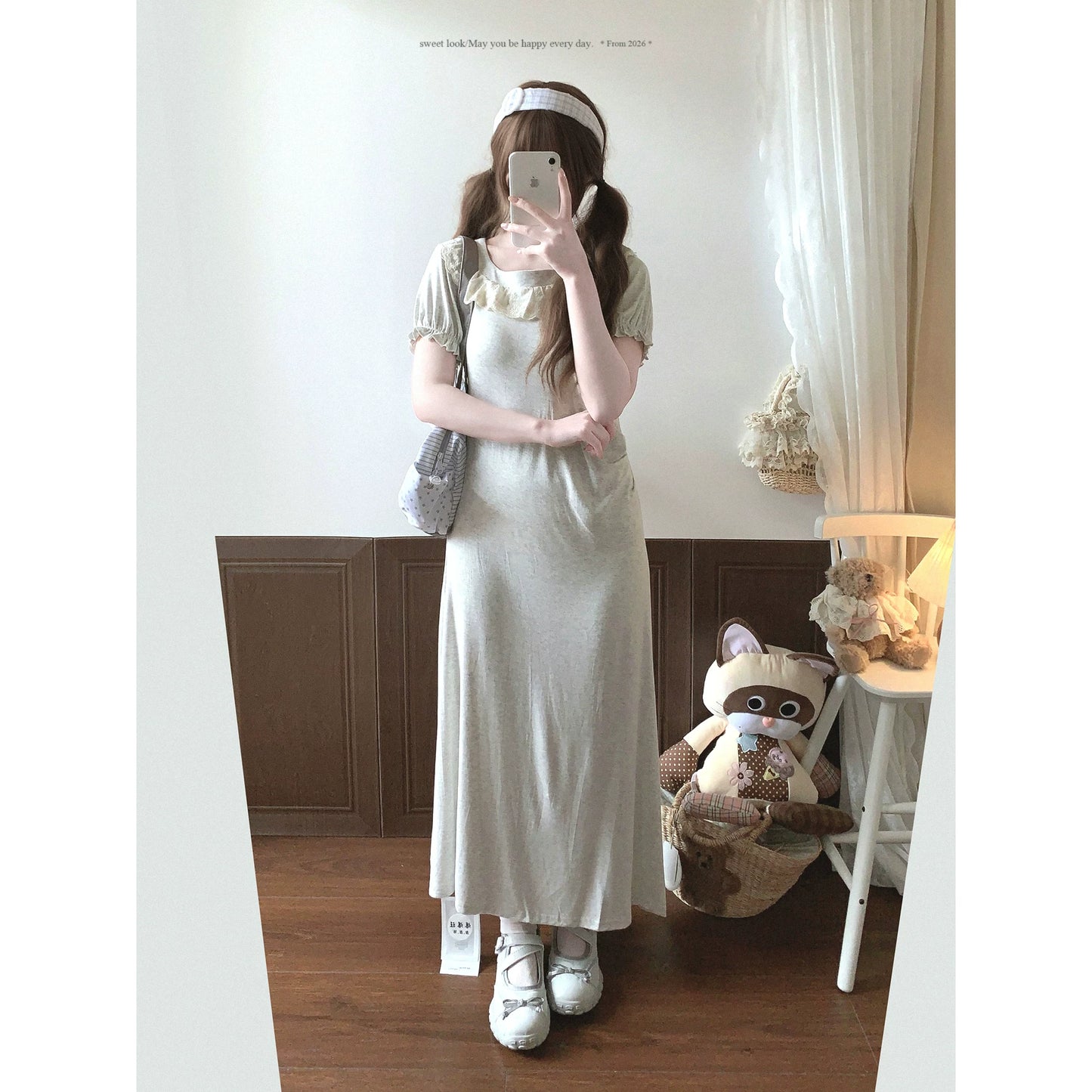 End-of-Season Soft Light Gray Korean Retro Ruffle Lace Long Dress with Short Sleeves*