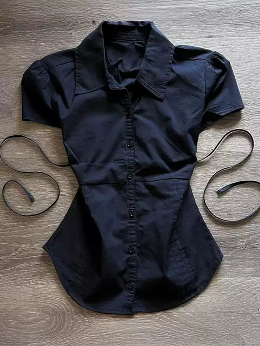 Dark blue V-neck short-sleeved shirt