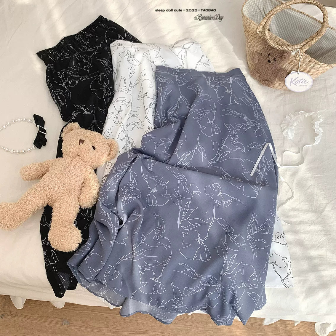 Japanese Single-Line Outline Vintage Flower High-Waisted Ruffled Fishtail Midi Skirt*