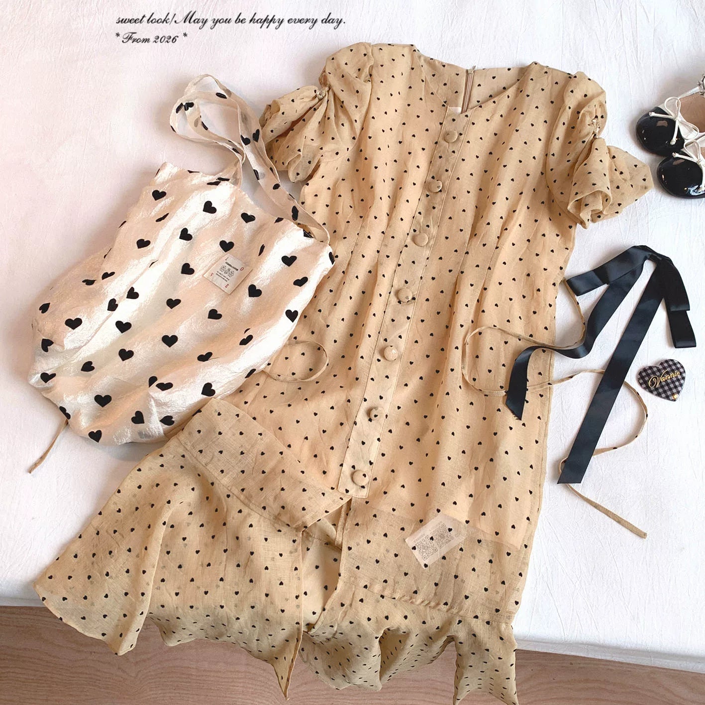 Last-Stock Vintage-Inspired Heart Polka Dot Print Pleated Puff-Sleeve Single-Breasted Dress