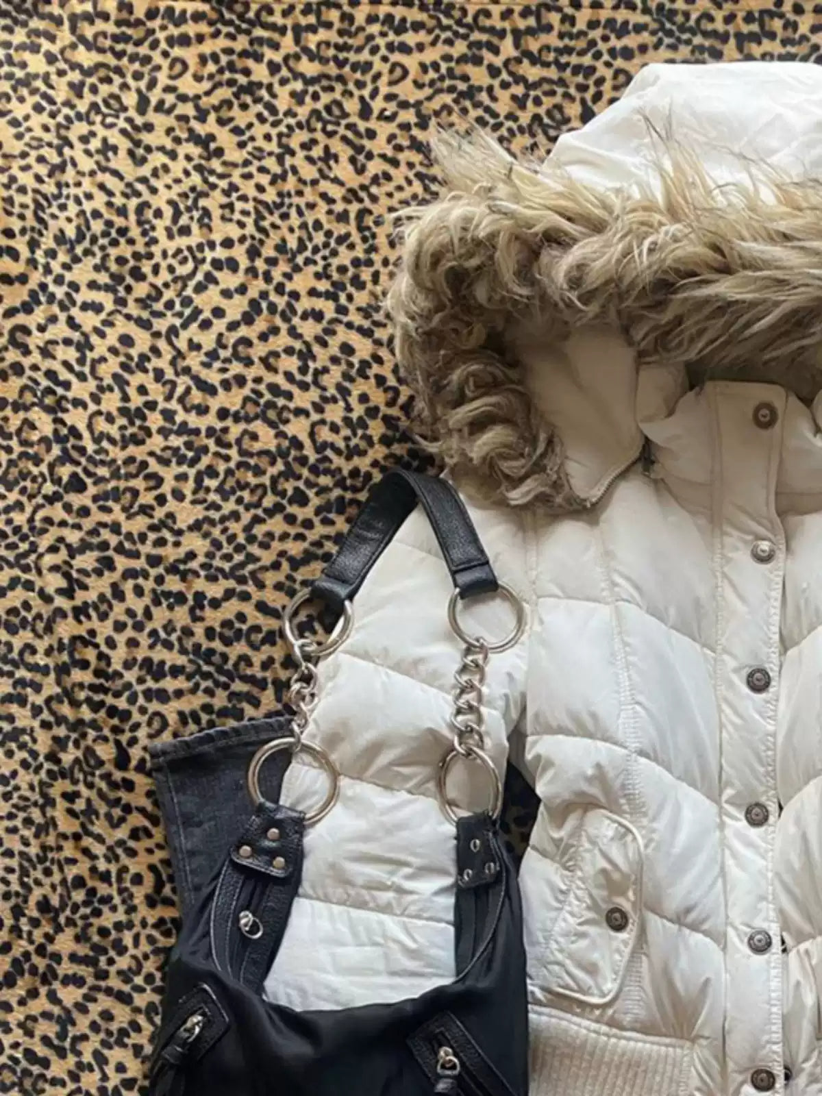 White hooded cotton coat
