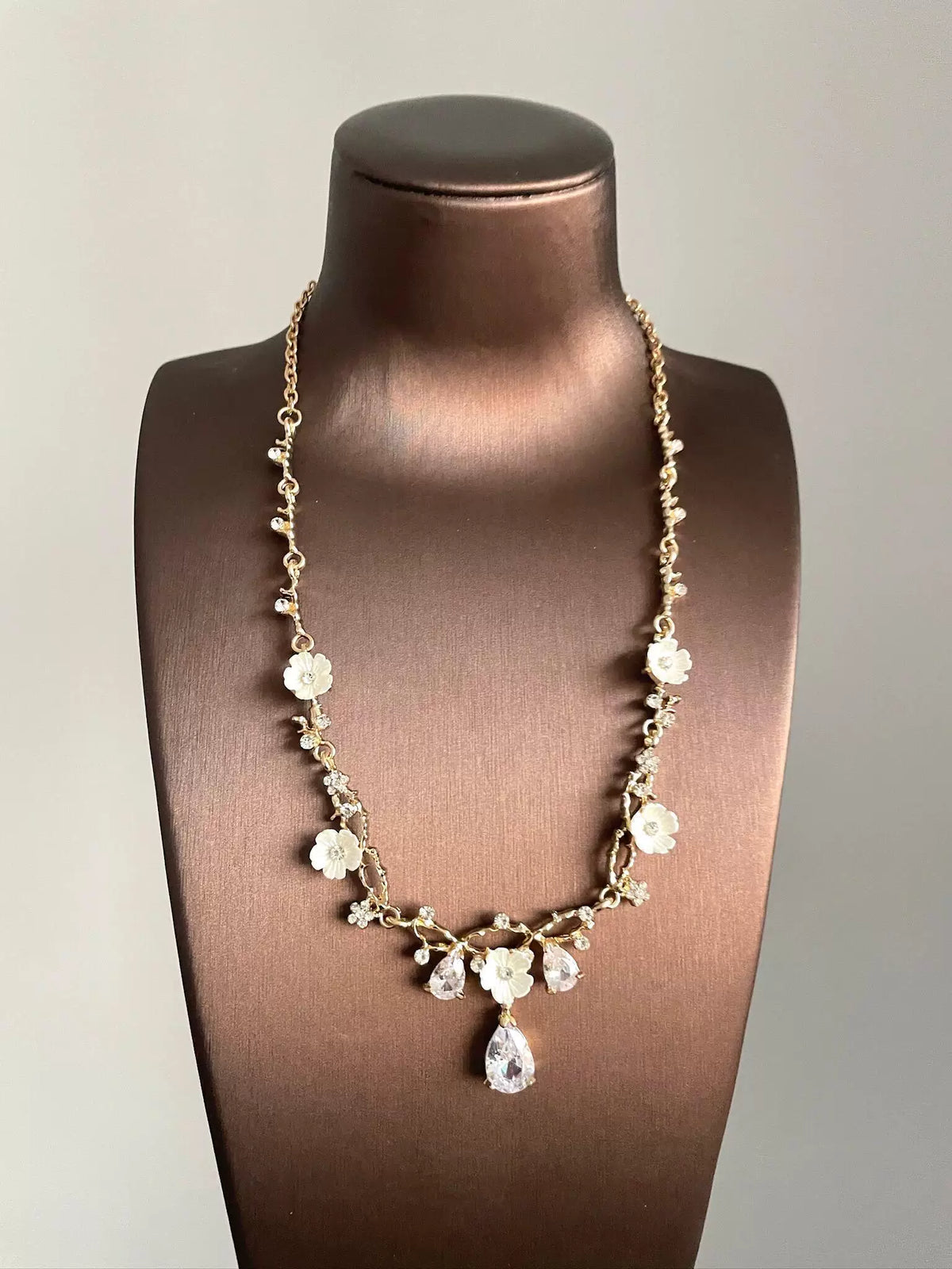 Vintage Rhinestone Flower Set
