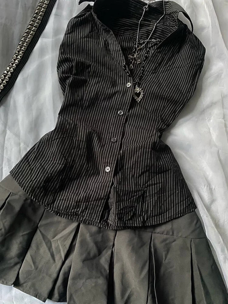 Micro Wind Original—Premium Feel Lightweight Luxury Retro Chic Black Striped Sleeveless Shirt, Cinched Waist, Flattering for a Younger Look (Summer 2026)