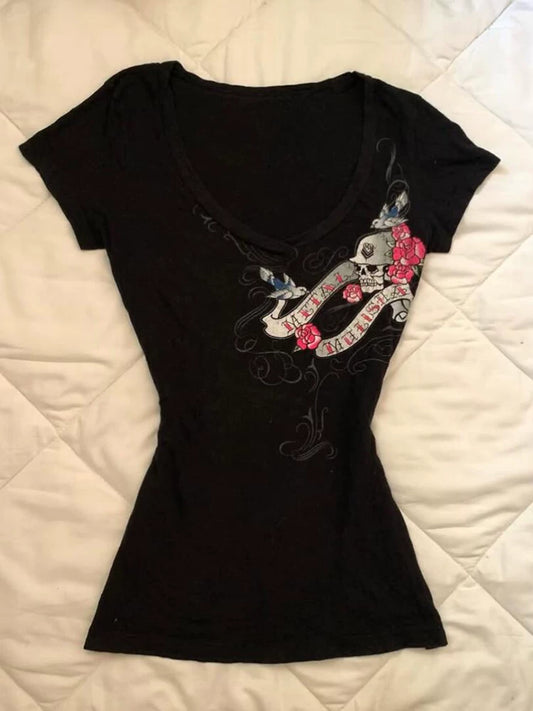 Black Skull Print Short-Sleeve T-Shirt for Women Vintage-Inspired by Bao Yousha, Original Design, Summer Fitted Waist, Flattering Shoulder-Length Top