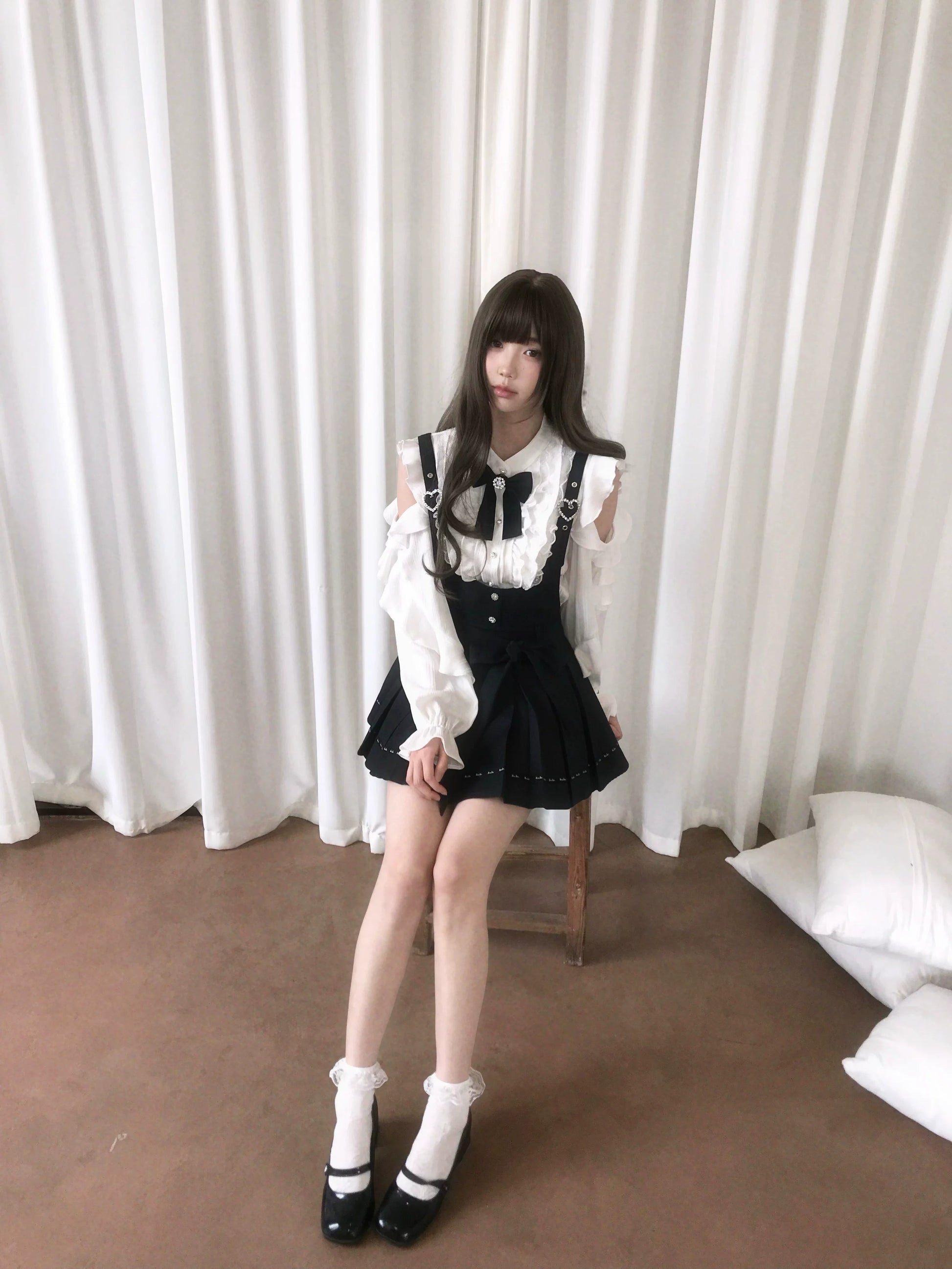 La La Sauce Virdin Black-and-White “Gentlewoman” Japanese-Style Shirt Pleated Dress Overall Short Skirt Set