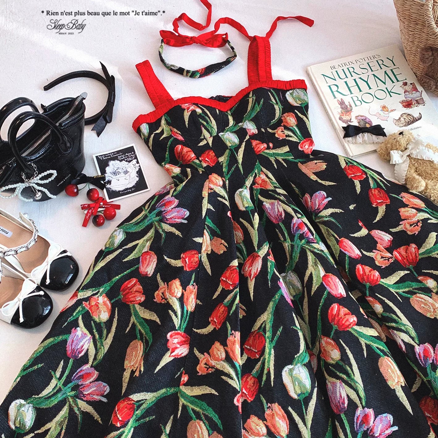Last-Stock GDRX Vintage Hepburn-Style Oil Painting-Inspired Jacquard Elegant Sheen Satin Shoulder-Strap Slip Dress