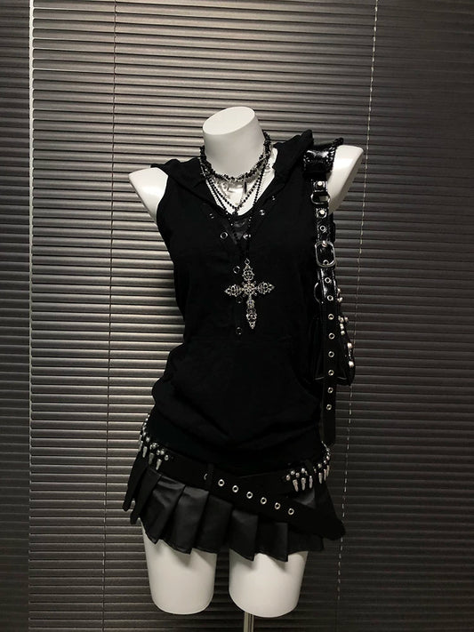 Black Vintage Hooded Cool-Sass Vest for Young Women—Original Design, Sleek and Slimming Summer Streetwear Top